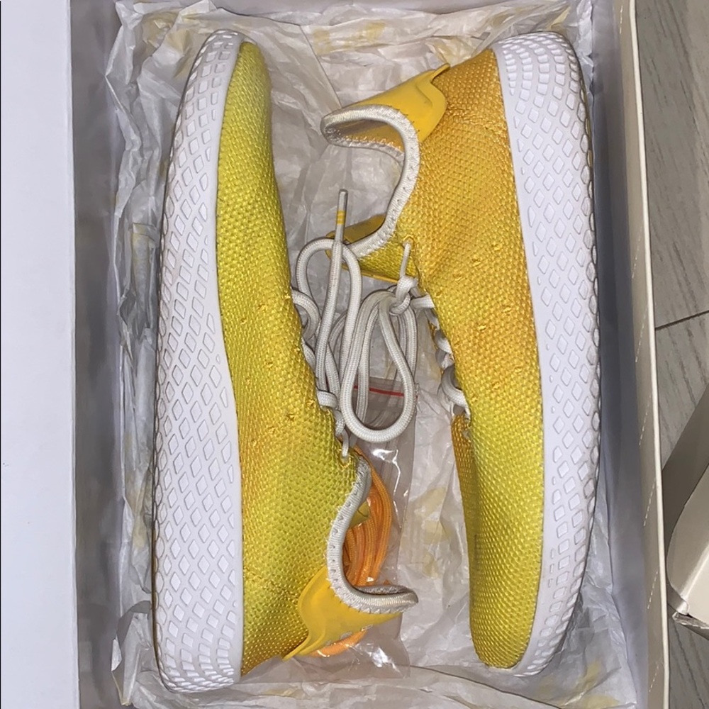 Adidas Sneakers